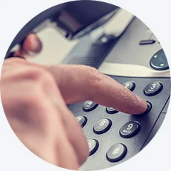 Funktionen der fonial Cloud Telefonanlage Telefon mit Tastatur